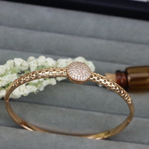 Elegant Rose Gold Bangle with Round Diamond-Crystal Centerpiece, XPBL0463 - Picture 1 of 11